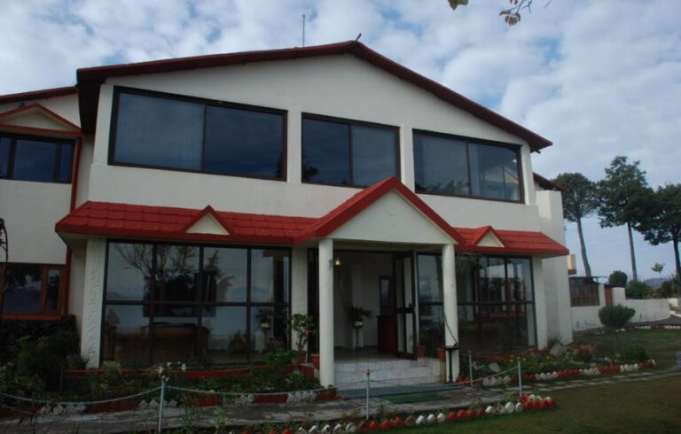 classic resort 768x490